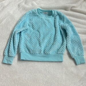 Girls Fuzzy Textured Pearl Detail Sweater – Size 130 (6–7Y)